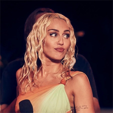 Miley Cyrus Blonde Hair