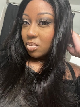 Love this wig’s Great hair !!! Will be shopping here often… UNice 🥰 lite shedding but u get the picture