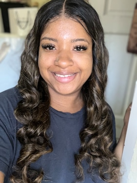 This hair was everything, quality is and lengths we’re surprisingly longer than I thought i got 18” closure with 2 22” and one 24” bundles. I love the blondes highlights, minimal shedding and it feels full and nice. Would definitely be repurchasing!!!