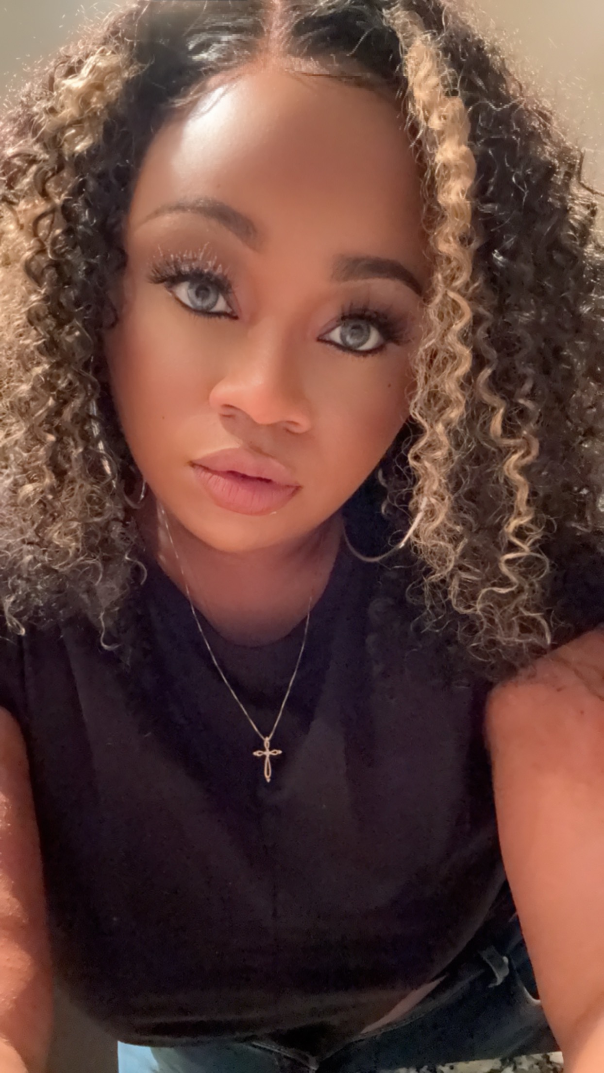 Got so many compliments and my clients loved this wig. Unice never disappoints get you one.