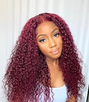 This wig is beautiful! Fast shipping