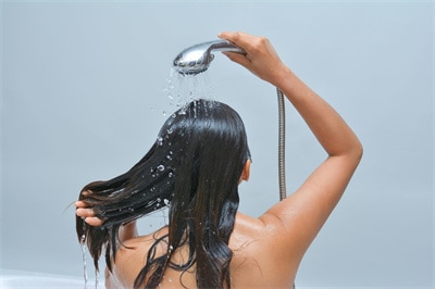 Wash your hair with clean water