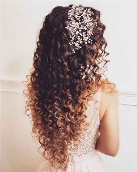 Curly locks hairstyle-curly wedding hairstyles