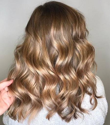champagne-blonde-on-brown-hair