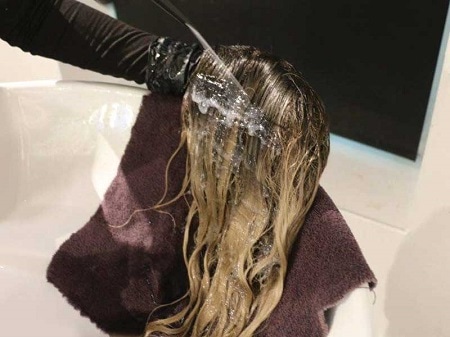 keep_hair_toppers_clean