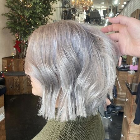 Silver Hair Color Guide: How to Achieve and Maintain the Perfect Shade!